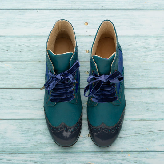 Fulana Handmade tango shoes ( Boots- Petroleo leather)